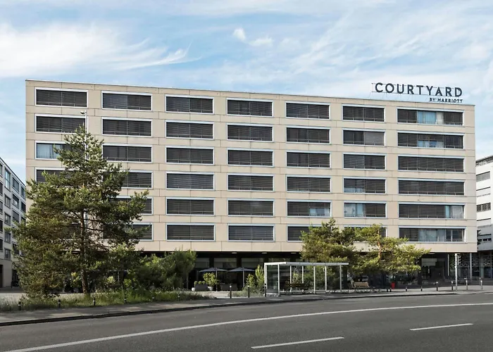 Courtyard By Marriott Zurich North